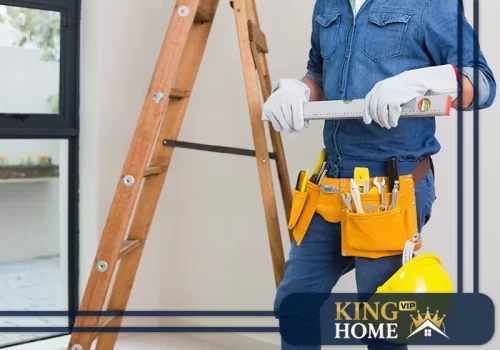 شركة صيانة عامة في دبي 0544404988 كينج هوم فني شركة صيانة عامة في دبي يضبط أعمال التركيب والقياس داخل المكان باهتمام واضح